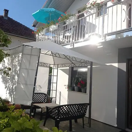 Apartment Country House White Queen