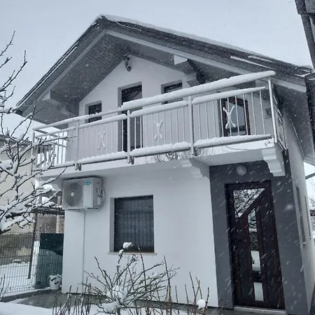 Apartment Country House White Queen Bihac